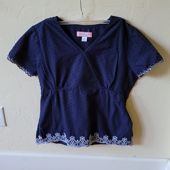 Koi Scub Top• SZ Medium